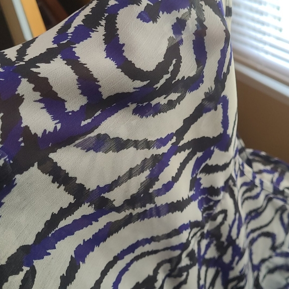 The Limited Sleeveless Ruffle Top - Picture 10 of 10